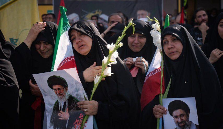 مراسم تشييع السيّد القائد الخامنئيّ تتواصل.. والمشاركون بالملايين