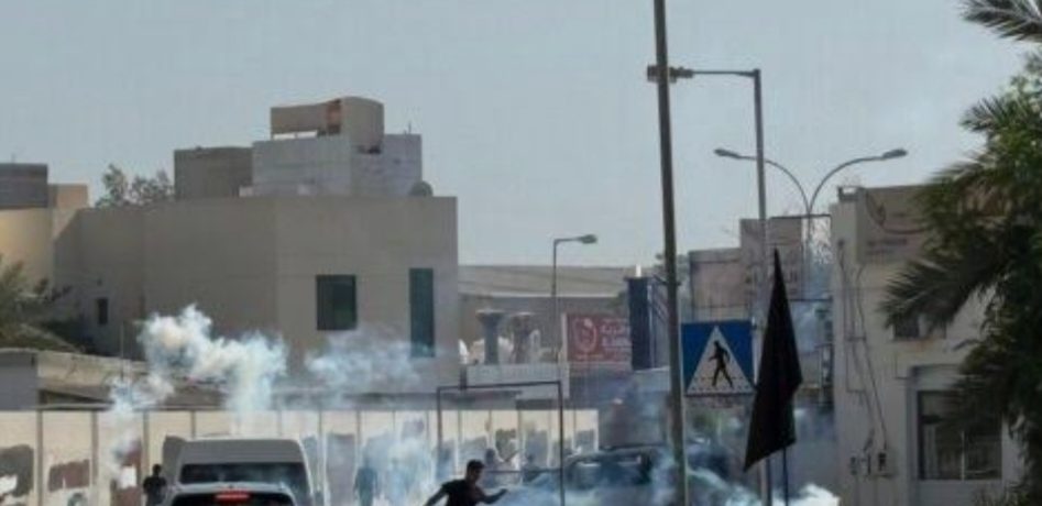 منظّمة «أمريكيّون» تنشر تقريرًا عن تصعيد القيود على ممارسة شيعة البحرين شعائرهم العاشورائيّة