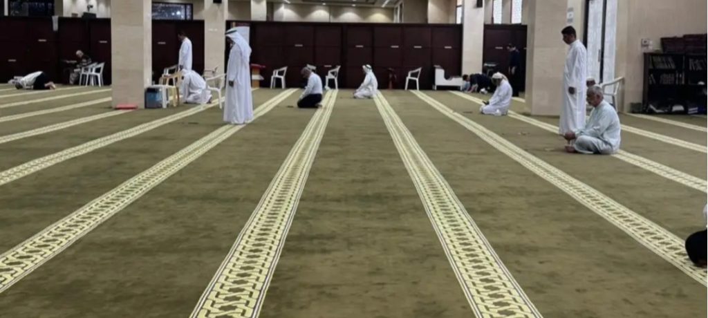 النظام الخليفيّ يمنع صلاة الجمعة للشيعة في البحرين للأسبوع الثالث والتسعين على التوالي