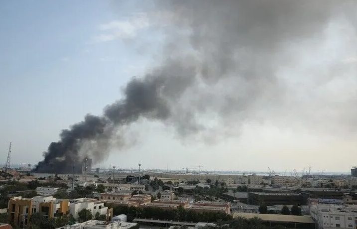 ضمن الردّ على غارات أمريكا.. إيران تستهدف قواعدها في المنطقة والبحرين