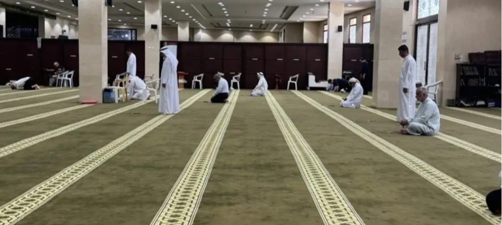 المواطنون الشيعة في البحرين يمنعون من صلاة الجمعة للأسبوع السابع والتسعين على التوالي