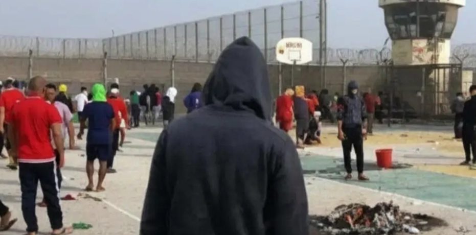سجن جوّ: احتجاجات تضامنيّة مع الأسرى المضربين عن الطعام
