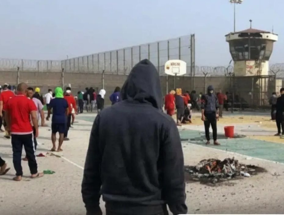 سجن جوّ: احتجاجات تضامنيّة مع الأسرى المضربين عن الطعام