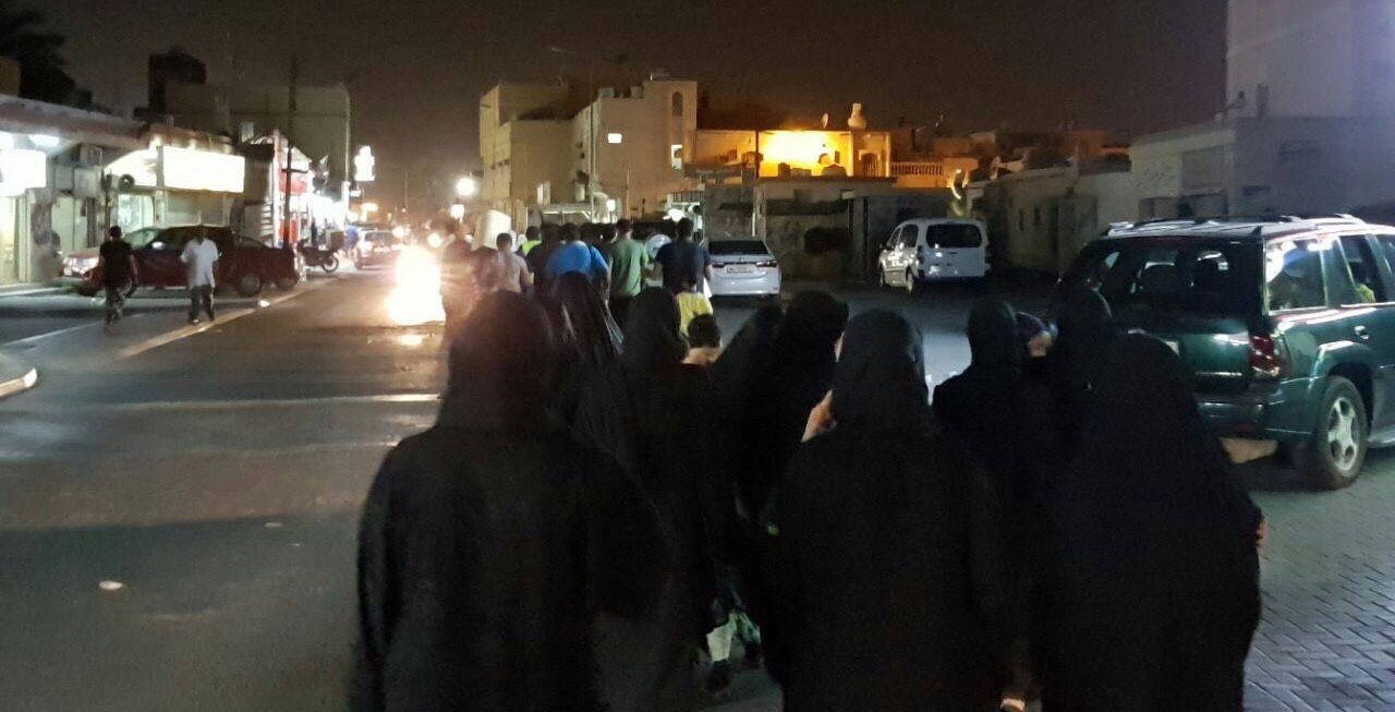 «حقّ تقرير المصير» شعار الجماهير في ميادين ثورة البحرين